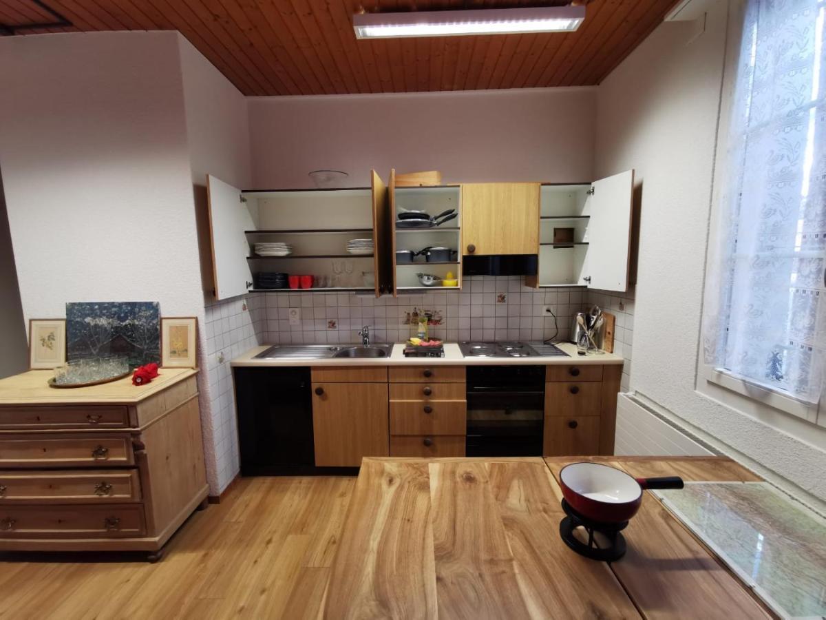 Simple Studio 36M2 In The Center Of Burgdorf Private Parking Small Bathroom Zewnętrze zdjęcie